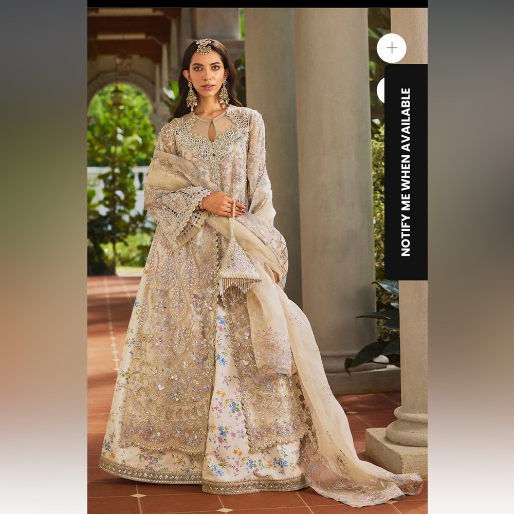 Soraya PK Azilis outfit